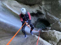 Descente en rappel au canyon d'Angon