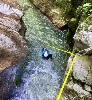 Tyrolienne au canyon du Furon