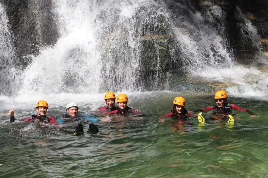 Au pied de la cascade de Tuff, partie basse du Furon