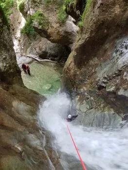 Watered abseiling in Ecouges canyon