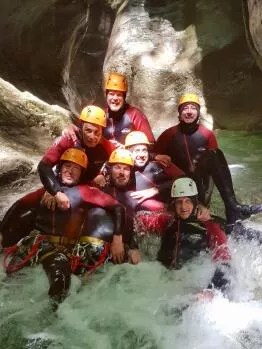 Photo de groupe au canyon du Pont du Diable.