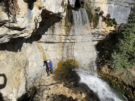 Jolie cascade à la Doriaz