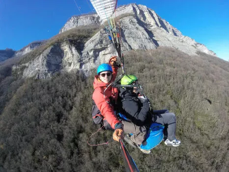 Profiter de la vue, vol en bi place