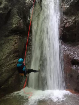 Abseiling down in Pissarde, Canyoning Vercors