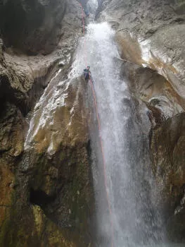 30m abseil, Ecouges upper part, Vercors range, near Lyon and Grenoble