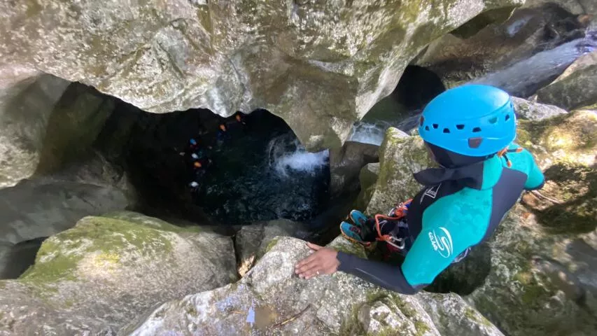 Au départ du premier saut possible au canyon du Groin