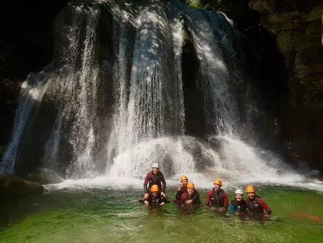 La cascade de tuff de la partie basse du Furon.