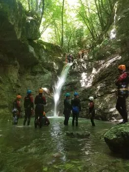 Listen to the explanations of the guide