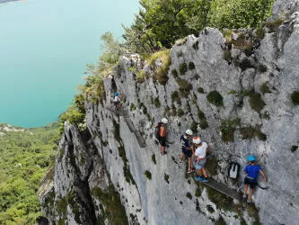 Via ferrata Roc de Cornillon et Primevère à oreille d'ours